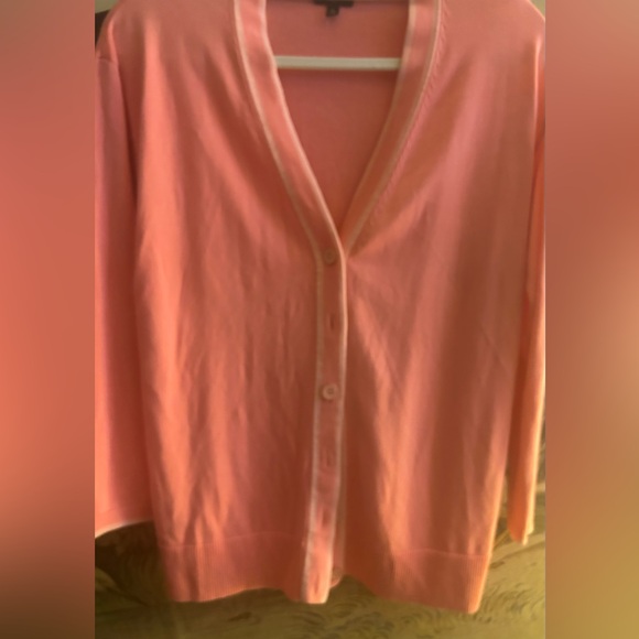 Talbots Peachy Pink Cardigan Sweater V-Neck Cardigan SZ Medium Petite - Picture 2 of 7